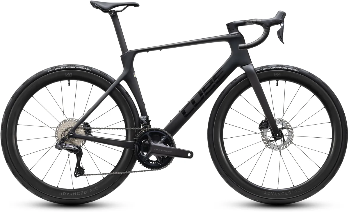 Cube Agree C:62 Pro — carbon´n´black, maat 47 cm