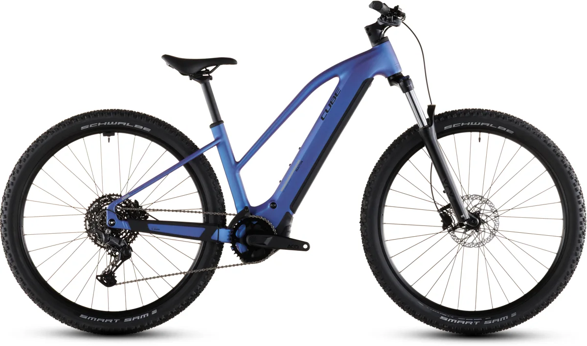 Cube Reaction Hybrid ONE 600 — blueiris´n´reflect, maat L