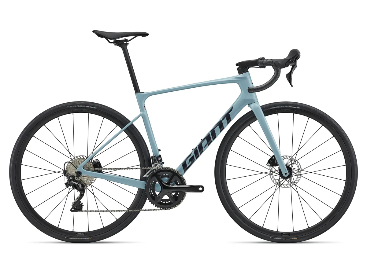 Giant Defy Advanced 3 — mach blue, maat L