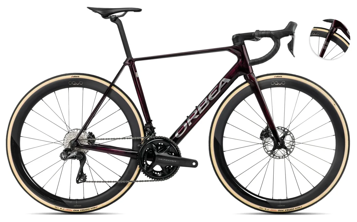 Orbea Orca M20i LTD PWR — Wine Red Carbon View-Titanium (Gloss), maat 49 cm