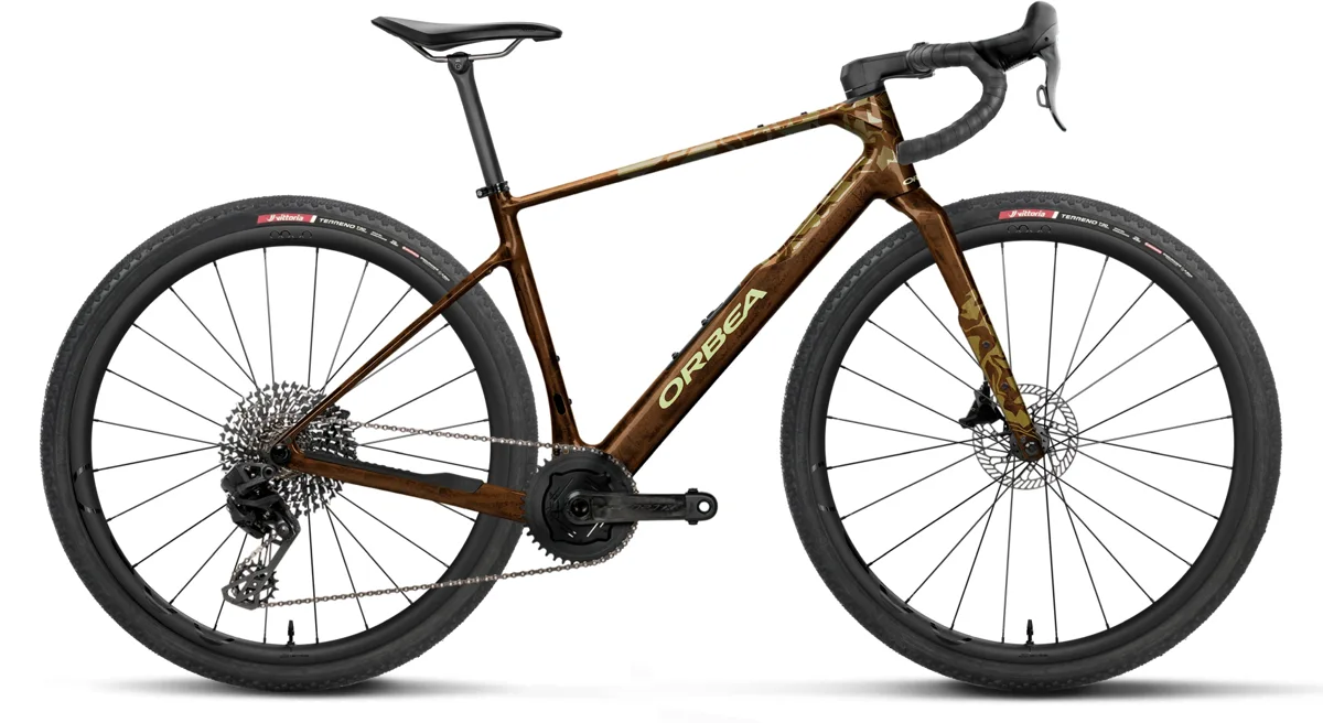 Orbea Terra M22 Team 1X — Caramel Carbon View (Gloss), maat M