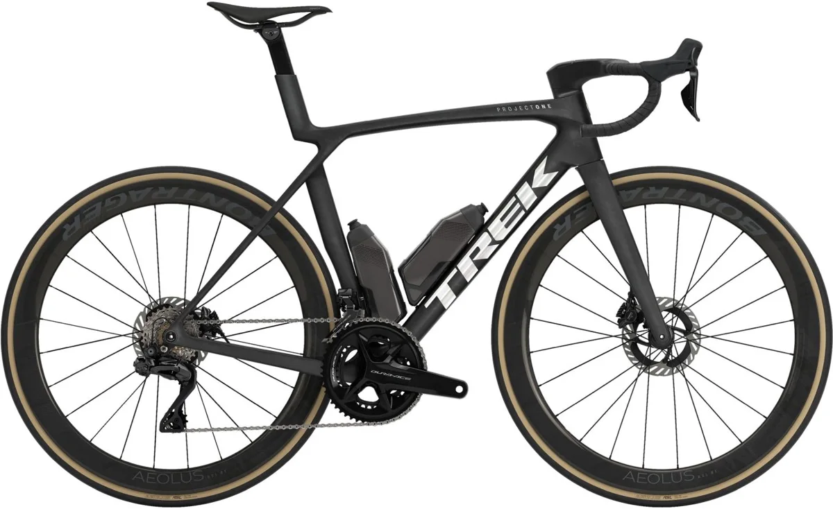 Trek Madone SLR 9 Gen 8 — Matte Deep Smoke, maat ML