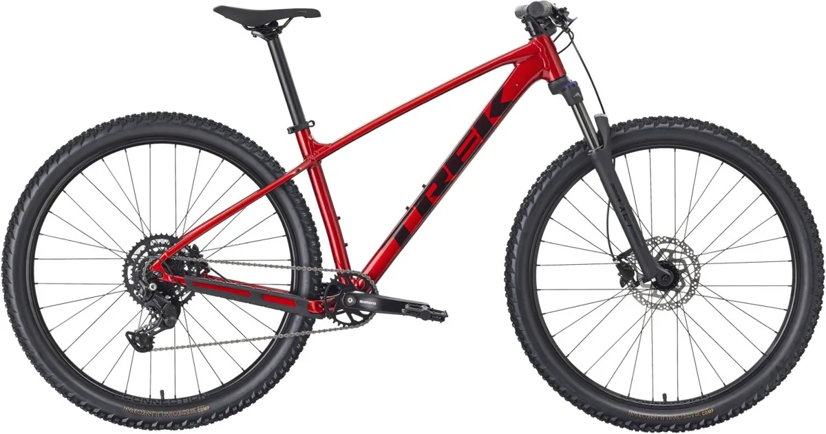 Trek Marlin 5 Gen 3 — Fury Red, maat L